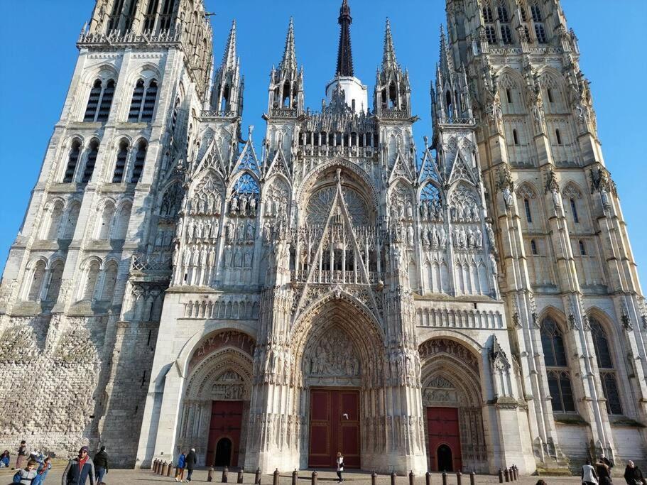 L'Essentiel - Tout Inclus ! Petit Dejeuner, Canal Plus, Netflix, Literie, Serviettes Rouen Extérieur photo