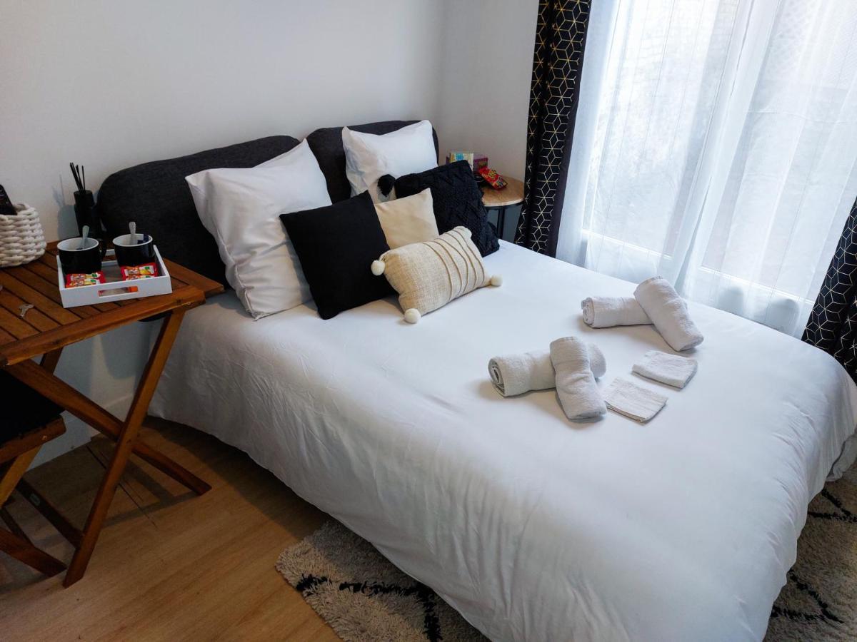 L'Essentiel - Tout Inclus ! Petit Dejeuner, Canal Plus, Netflix, Literie, Serviettes Rouen Extérieur photo